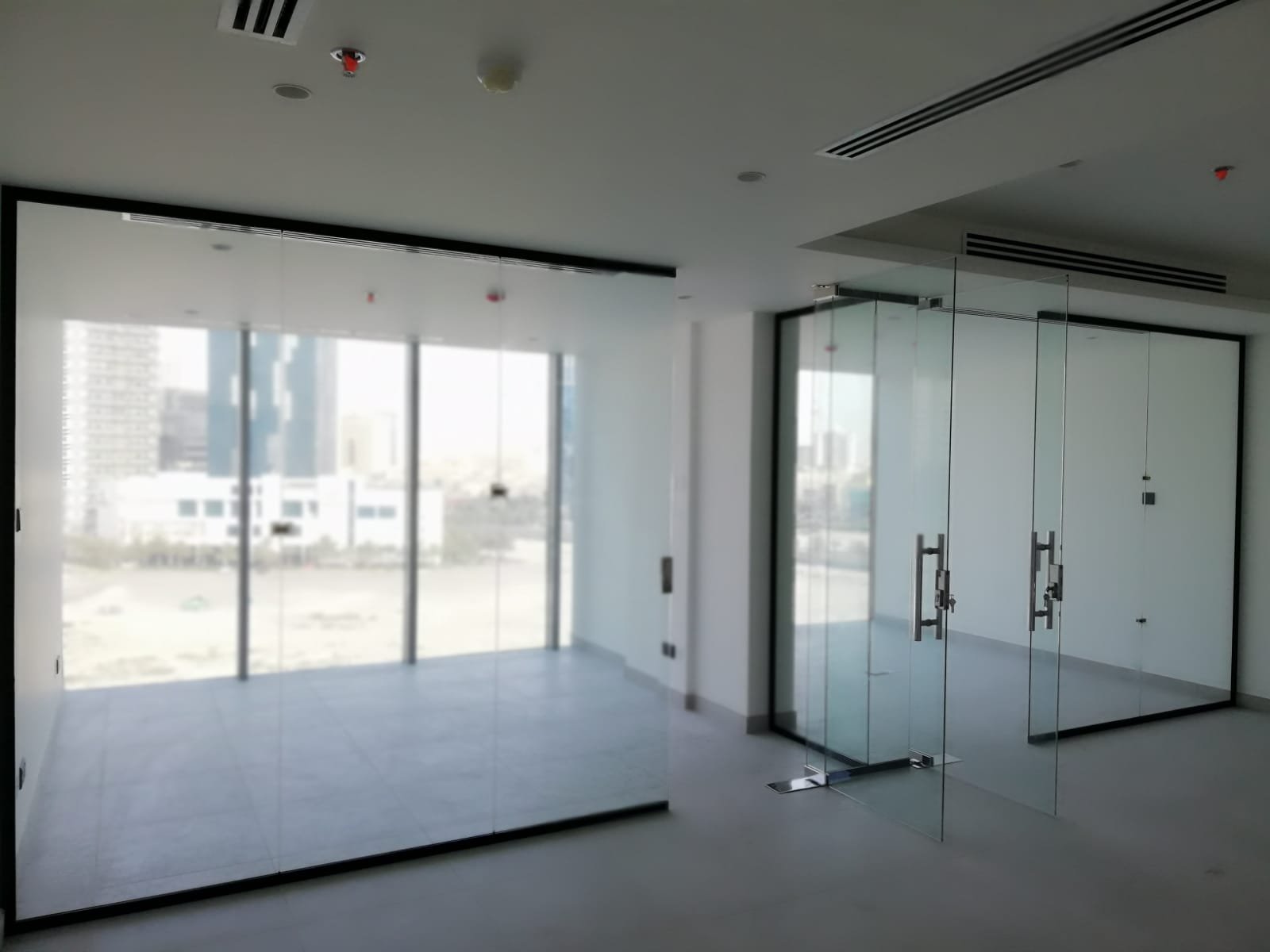 Office glass partitions